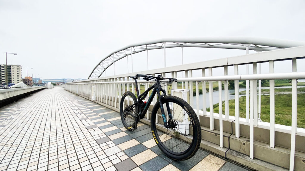 マウンテンバイクで裏尾根幹を走ってみた