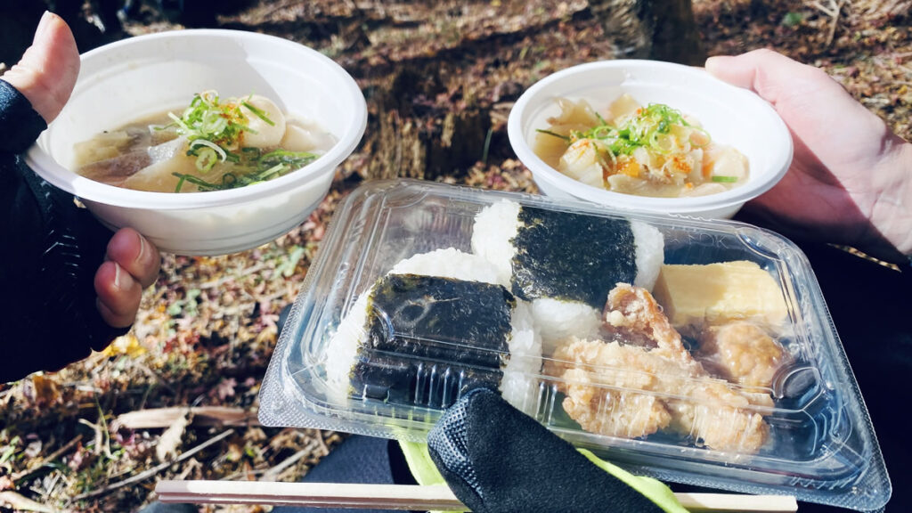 今回イチオシ助かったお弁当と温かい豚汁