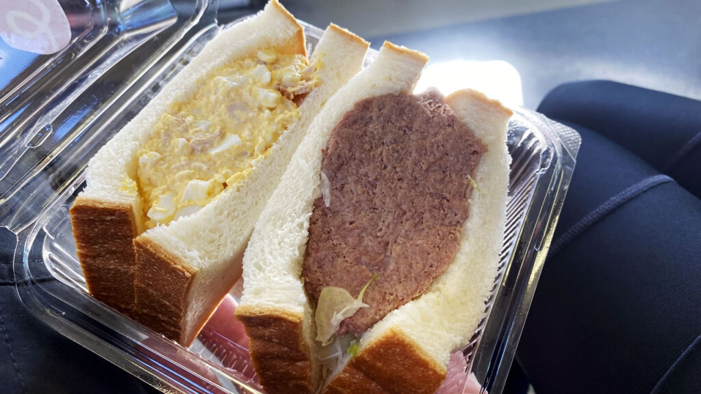 こぶたのしっぽのサンドウィッチで食パンの美味しさを確認