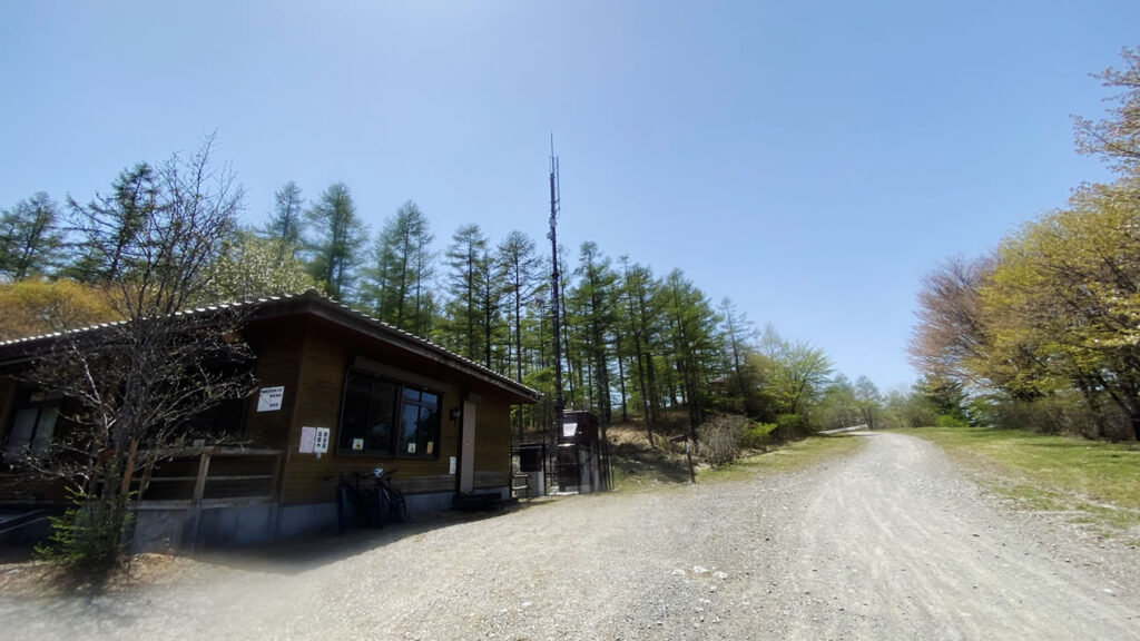 みかぼ森林公園の管理棟はトイレあり、自販機などはなし