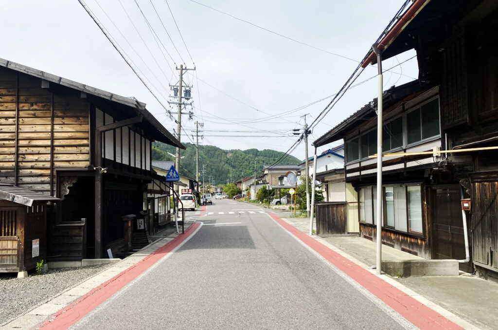 閑静な佇まいの宮ノ越宿