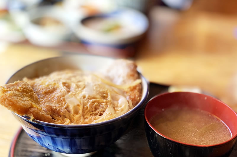 島勝の人気メニュー「かつ丼」に悶絶(*´ω｀)