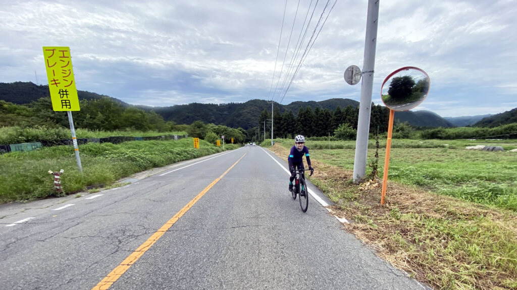 県道62号線がずっと上り