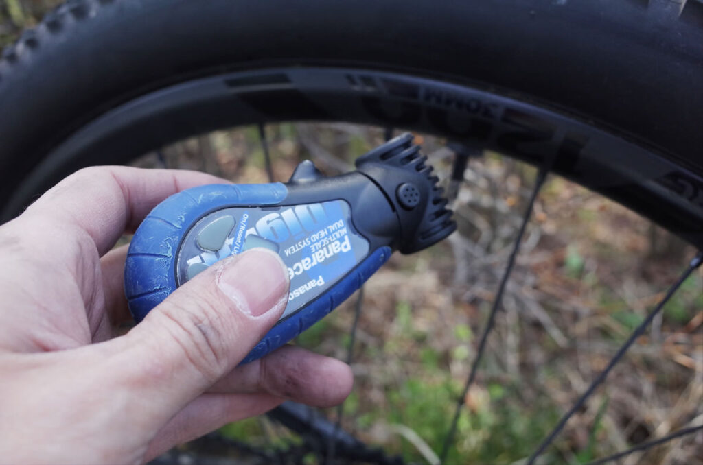 戸川林道MTBヒルクライムでは空気圧を思い切って半分に下げてみた