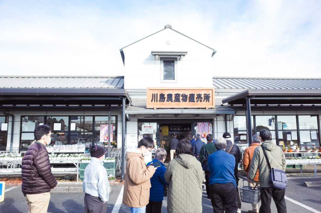 JA川島農産物直売所、開店前から行列が！