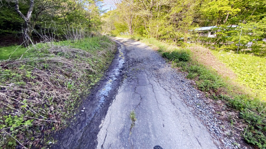 遂に始まる秋鹿大影林道のグラベル区間！