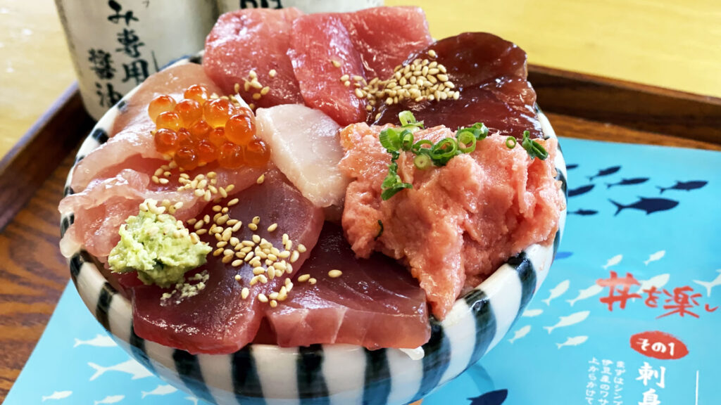 マグロの海鮮丼も絶品