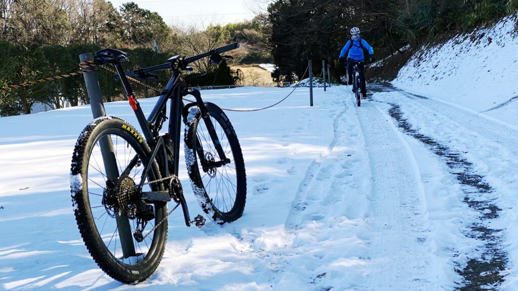 MTBなら雪道でも自転車乗れるんです