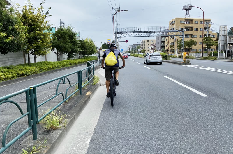 背負える大きな袋があると便利