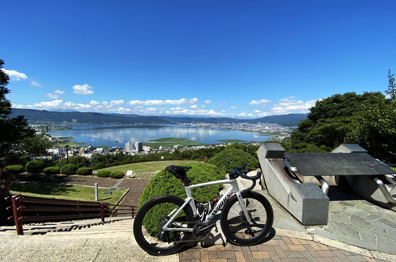 定番の立石公園で諏訪湖を一望