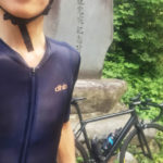 フィット感は素晴らしいdhbのレーススーツ