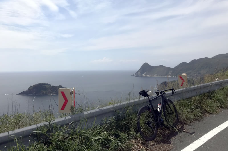 海沿いの山をひたすら上る西伊豆