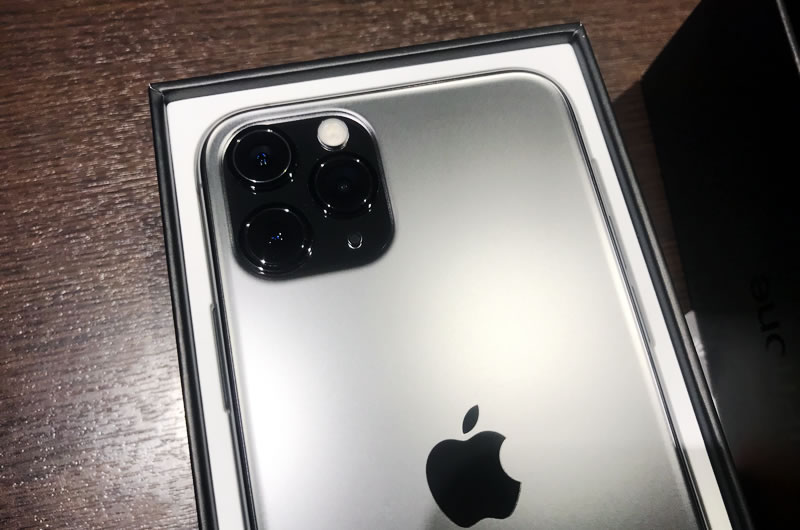 近年のスマホカメラの向上に期待を寄せてiPhone 11 Proをゲット