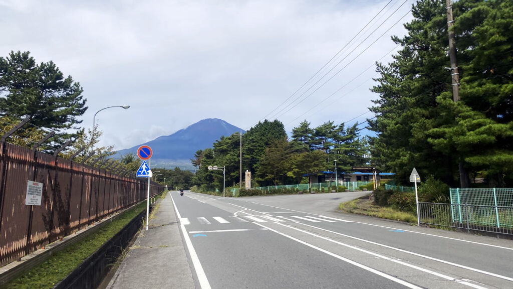 富士山ヒルクライムのスタートは「富士のさと」から