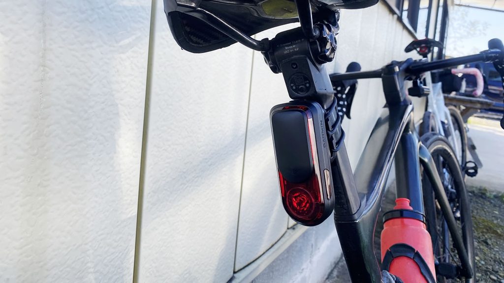 カッコ良くはないぞ