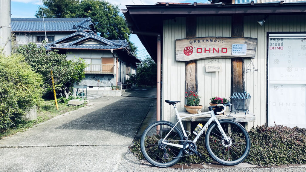 先週行けなかった例のパン屋へ