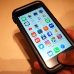 ケースの上からデモ指紋認証OK