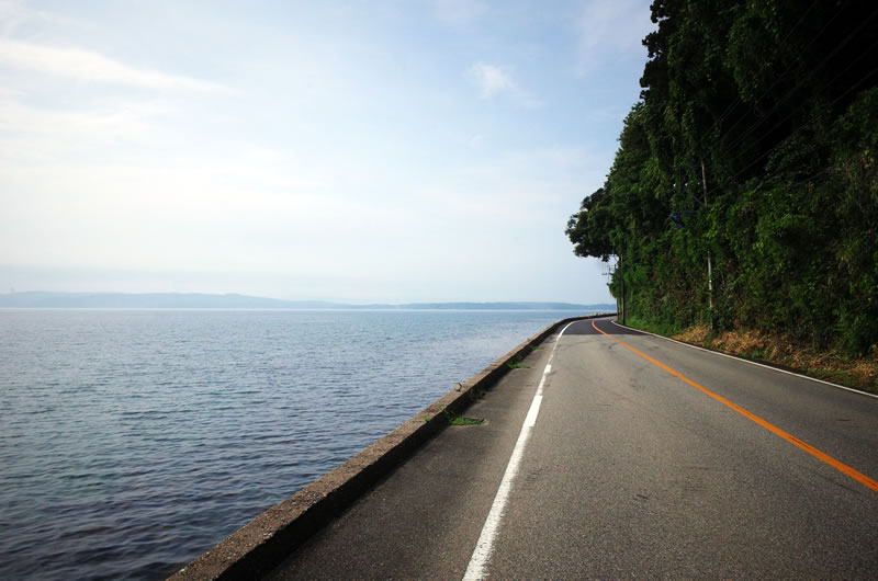 穏やかな海沿いを一路南へ