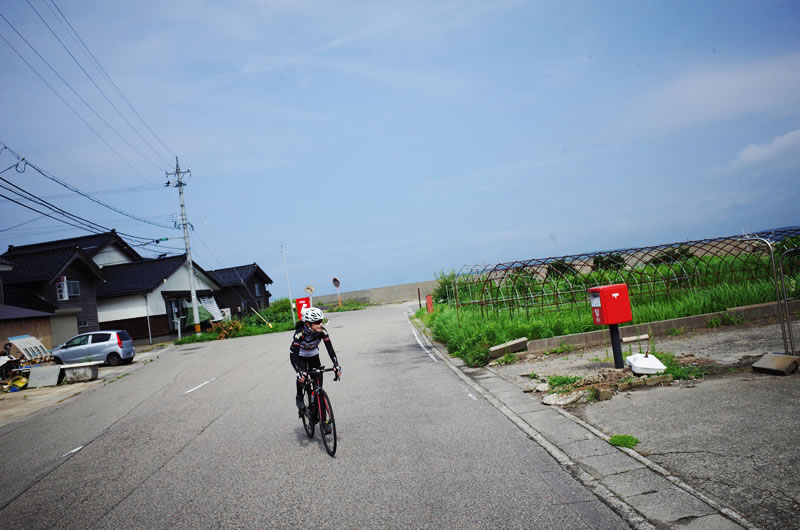 能登島の港をゆっくりサイクリング