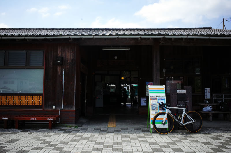 天竜二俣駅を出発します