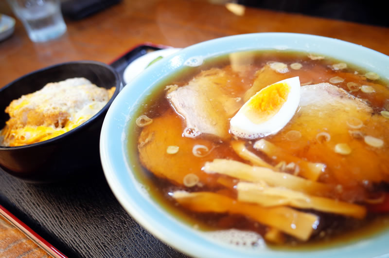 川島屋のチャーシューメンとミニかつ丼