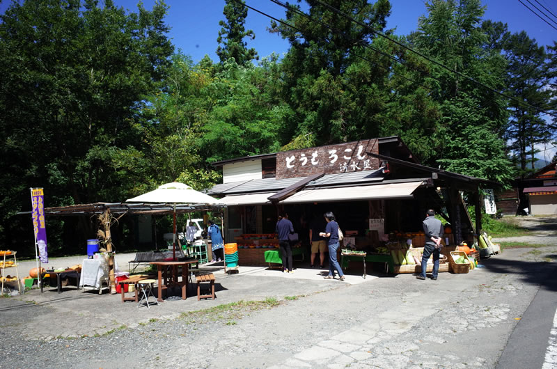 とうもろこし屋さんが立ち並んでる(＠_＠;)