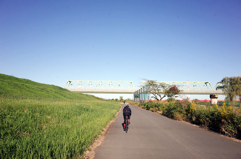 MTBとロードバイクは一緒に走ってはいけない