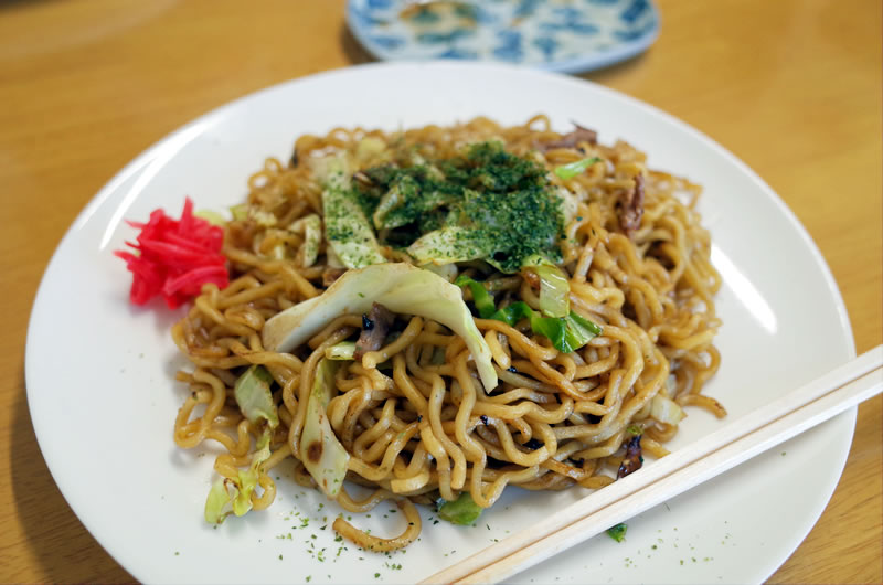 駒形屋ならではのモチモチさが絶品の焼きそば