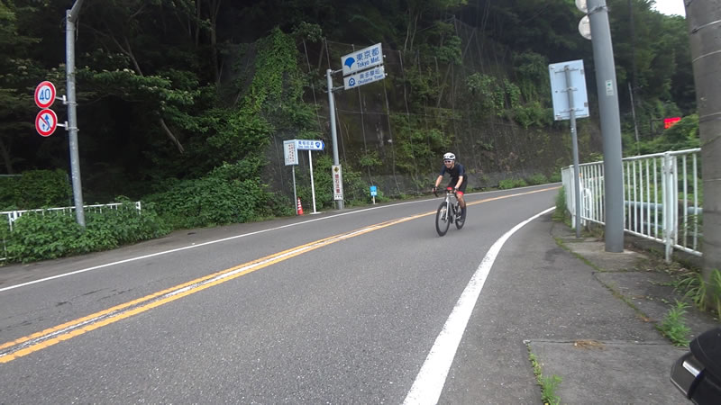 東京と山梨の県境で遊ぶ