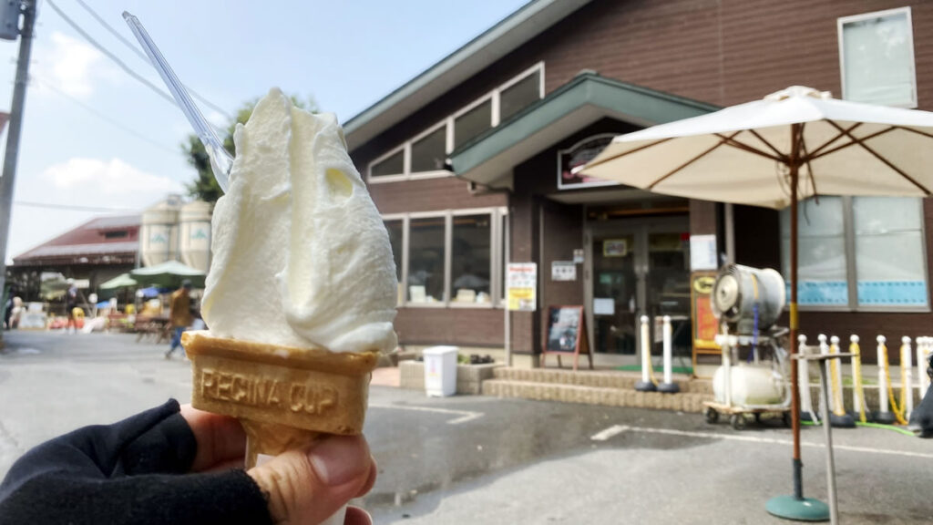 あまりの暑さで、榎本牧場へ避難