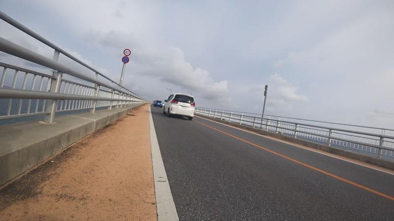 伊良部大橋、歩きました(´_ゝ｀)